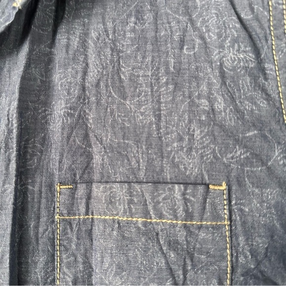 Weatherproof Chambray Button Down Top | Blue Chambray - Picture 5 of 10